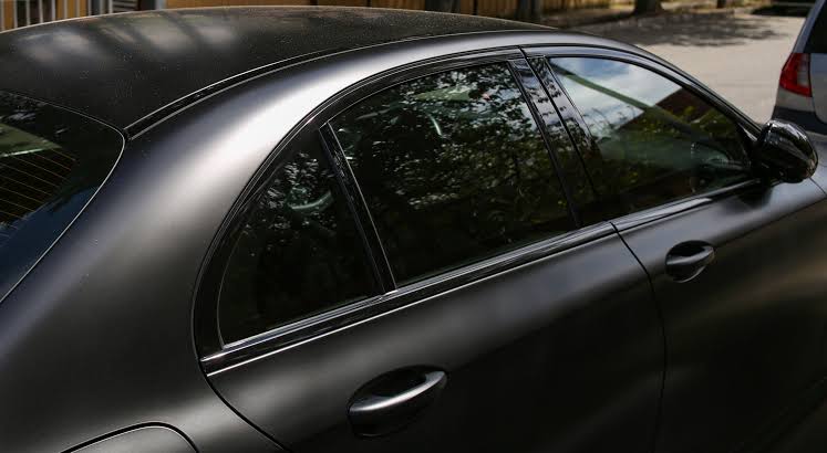 Sedan window tint